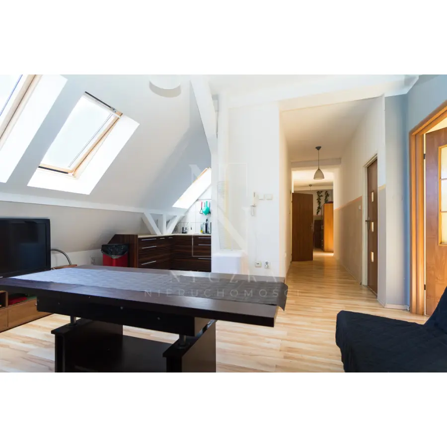 zachodniopomorskie, Szczecin, Niebuszewo, Ks. Hugona Kołłątaja, Duża obniżka! ceny 4 pok. na poddaszu - Niebuszewo