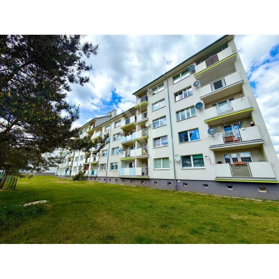zachodniopomorskie, Goleniowski, Nowogard, Os. Gryfitów, Spółdzielcze 3 pok balkon piwnica